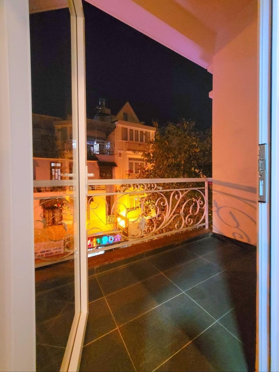 Phòng cô đơn Đà Lạt